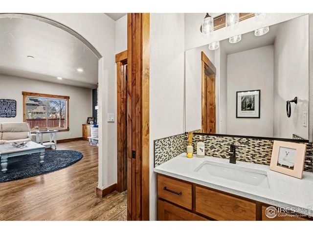 5821 Red Bridge Dr, Timnath, CO 80547