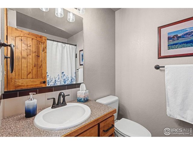 5821 Red Bridge Dr, Timnath, CO 80547