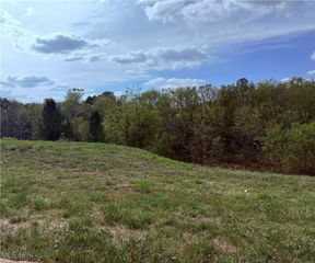 Cara Place, Steubenville, OH 43952