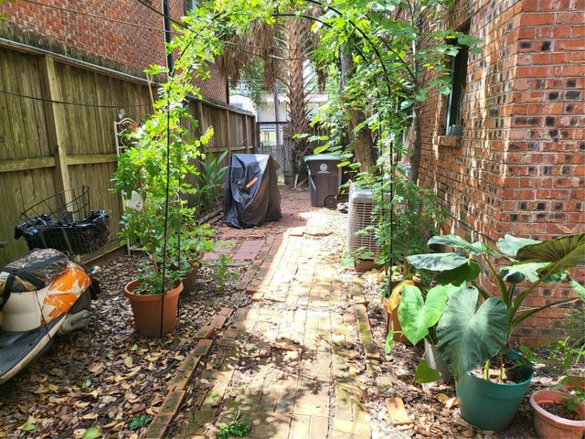 1529 Welch Street, Houston, TX 77006