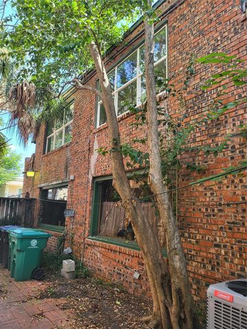 1529 Welch Street, Houston, TX 77006