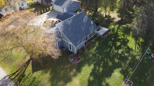 W7555 Ethelyn DRIVE, Delavan, WI 53115