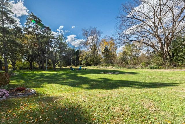 W7555 Ethelyn DRIVE, Delavan, WI 53115