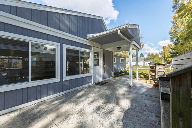 W7555 Ethelyn DRIVE, Delavan, WI 53115