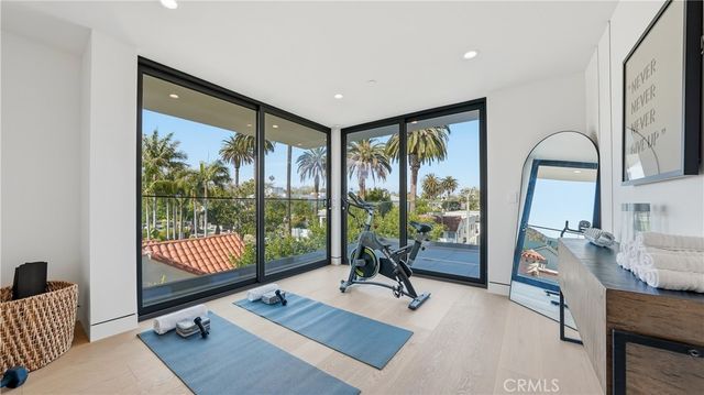 813 N Genesee, Los Angeles, CA 90046