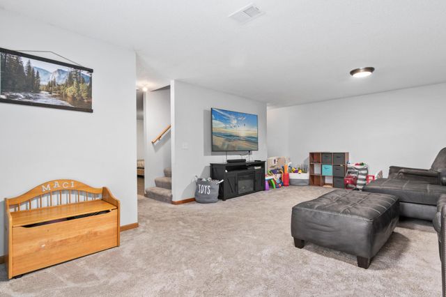 5480 Mallard Lane, Monticello, MN 55362