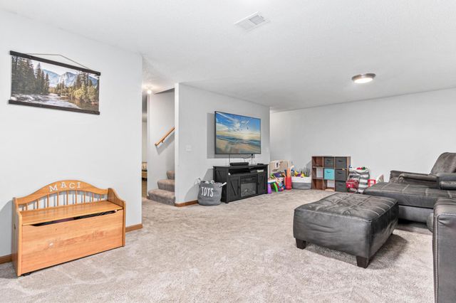 5480 Mallard Lane, Monticello, MN 55362