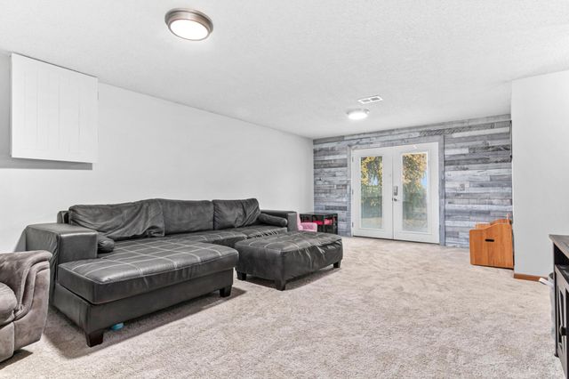 5480 Mallard Lane, Monticello, MN 55362