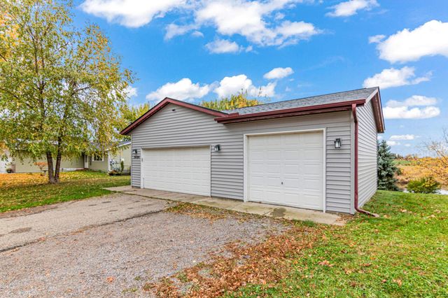 5480 Mallard Lane, Monticello, MN 55362