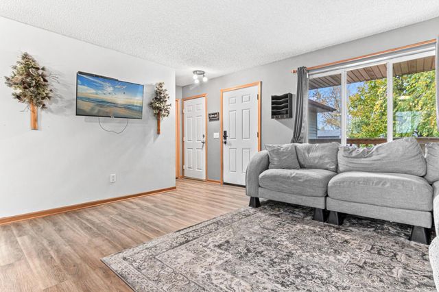 5480 Mallard Lane, Monticello, MN 55362