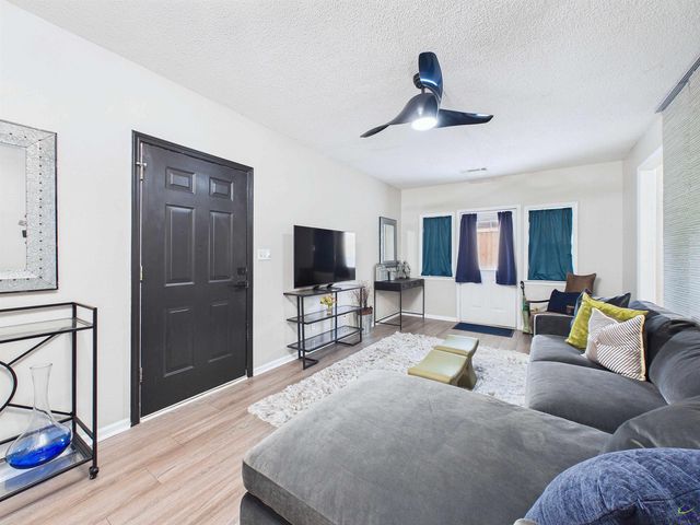 115 Raintree Drive, Warner Robins, GA 31088