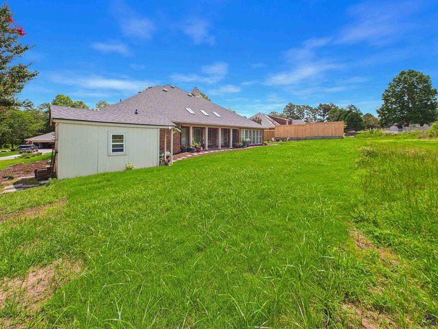 115 Raintree Drive, Warner Robins, GA 31088
