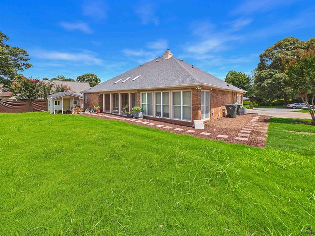 115 Raintree Drive, Warner Robins, GA 31088