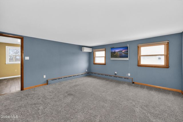 71 County Route 75, Stillwater, NY 12118