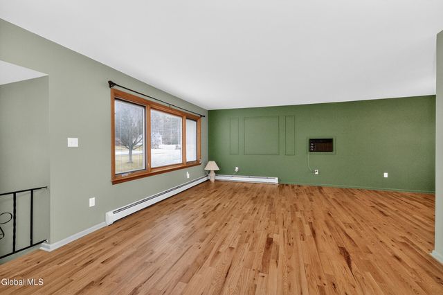 71 County Route 75, Stillwater, NY 12118