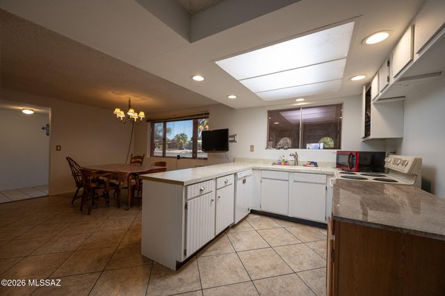 7749 E Pima Street, Tucson, AZ 85715