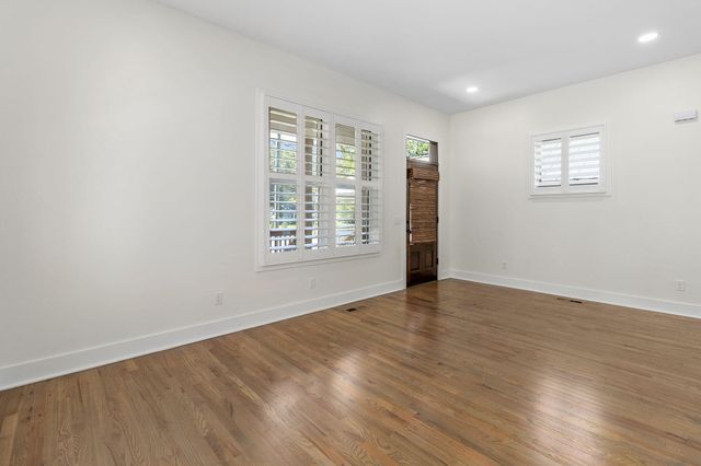 5685 Lee Avenue, Chattanooga, TN 37409