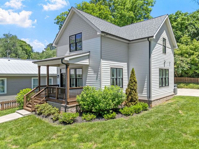 5685 Lee Avenue, Chattanooga, TN 37409