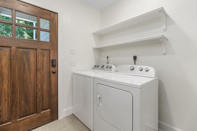 5685 Lee Avenue, Chattanooga, TN 37409