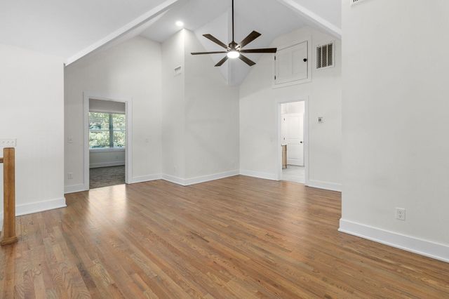 5685 Lee Avenue, Chattanooga, TN 37409