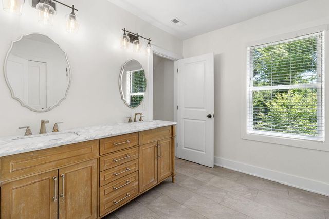 5685 Lee Avenue, Chattanooga, TN 37409