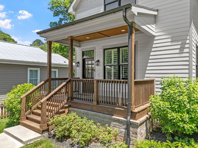 5685 Lee Avenue, Chattanooga, TN 37409