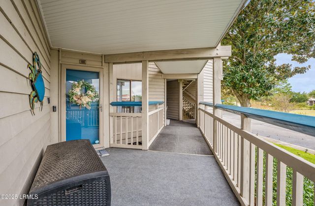 2 Harbor Dr N Unit L111, Harbor Island, SC 29920