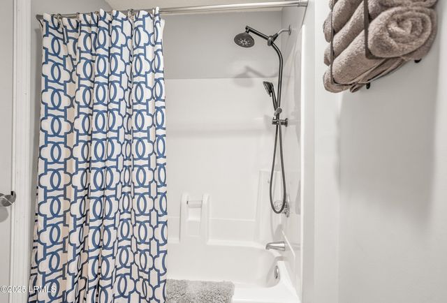 2 Harbor Dr N Unit L111, Harbor Island, SC 29920