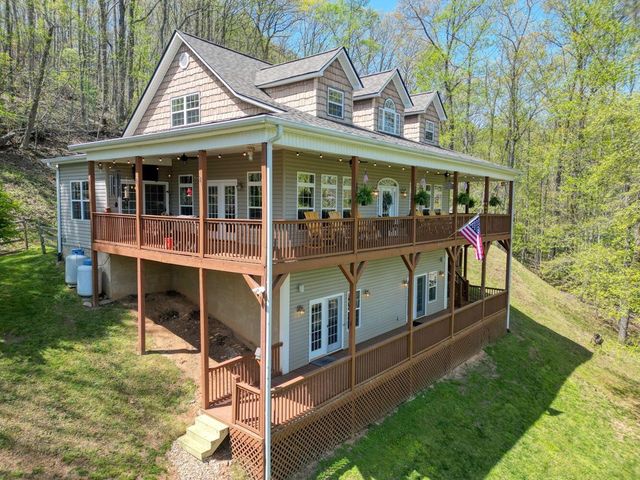 315 Wildwood Brook, Blairsville, GA 30512