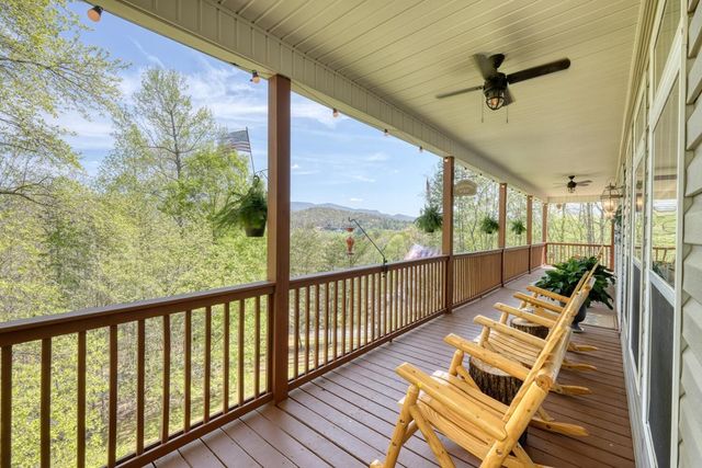 315 Wildwood Brook, Blairsville, GA 30512