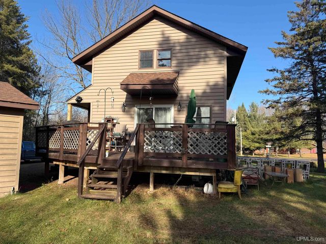 11587 N Black River Road, Bessemer, MI 49911