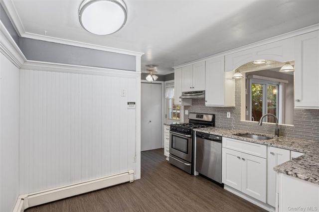 797 Waverly Avenue, Holtsville, NY 11742