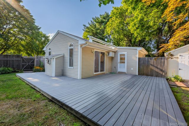 797 Waverly Avenue, Holtsville, NY 11742