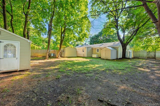 797 Waverly Avenue, Holtsville, NY 11742