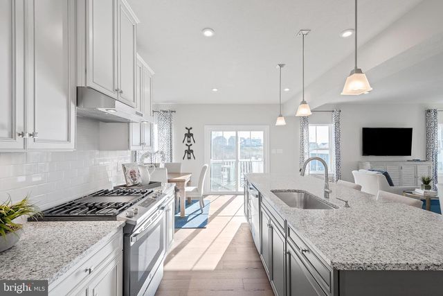 9203 PARKFIELD AVE, Waldorf, MD 20603