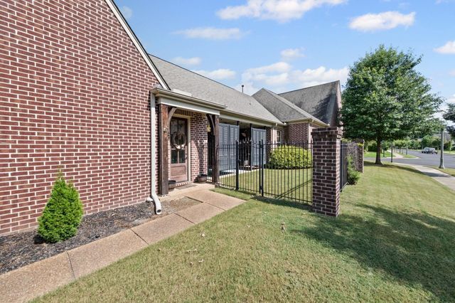 1036 RUSSELL FARMS RD, Collierville, TN 38017