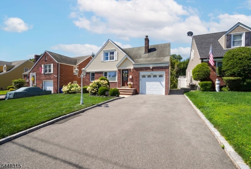 366 Minute Arms Rd, Union Twp., NJ 07083 — photo 2