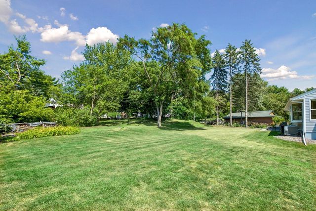 5629 N Glen Moor Road, Minnetonka, MN 55345