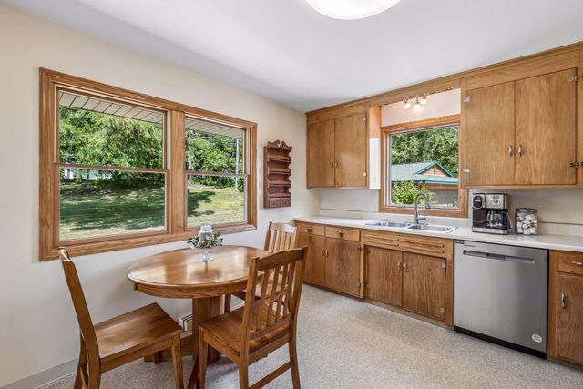 5629 N Glen Moor Road, Minnetonka, MN 55345
