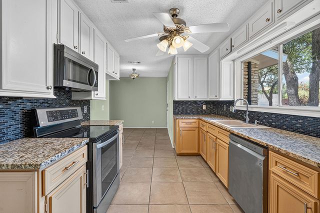 3809 Wyldwood RD, Austin, TX 78739