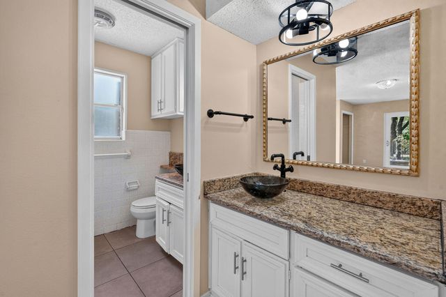 3809 Wyldwood RD, Austin, TX 78739