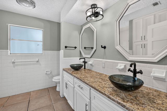 3809 Wyldwood RD, Austin, TX 78739