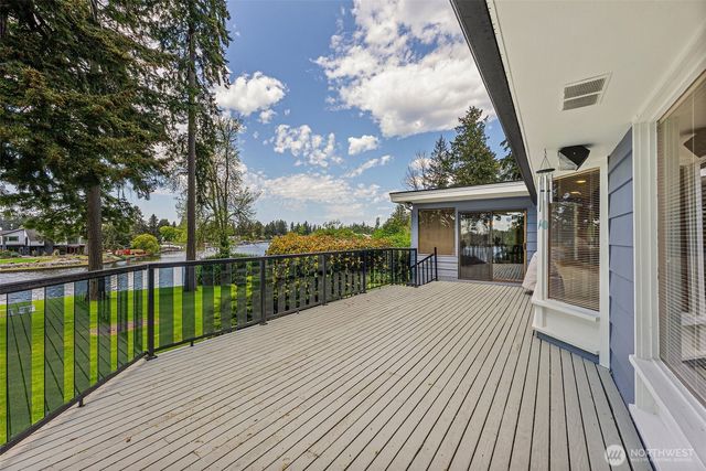 9138 Edgewater Drive SW, Lakewood, WA 98499