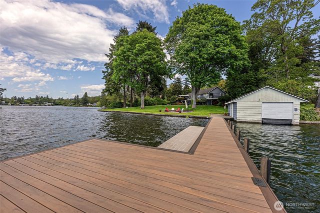 9138 Edgewater Drive SW, Lakewood, WA 98499