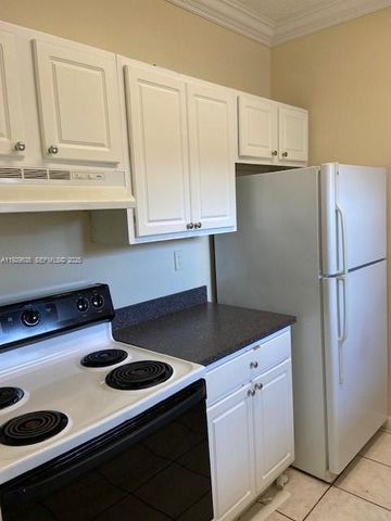 1731 NW 96th Ter 2G, Pembroke Pines, FL 33024