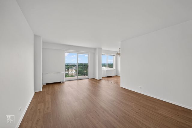 7141 N Kedzie Avenue 910, Chicago, IL 60645