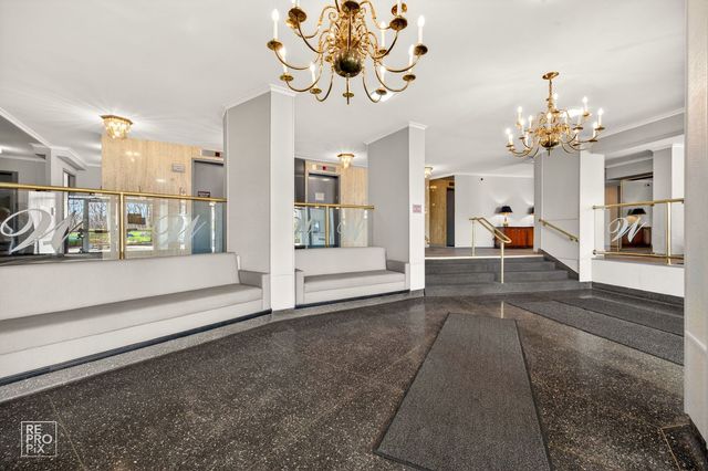 7141 N Kedzie Avenue 910, Chicago, IL 60645