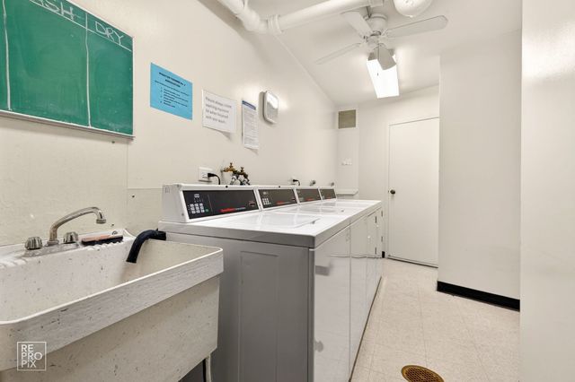 7141 N Kedzie Avenue 910, Chicago, IL 60645