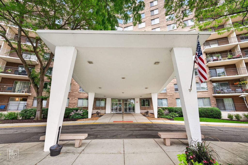 7141 N Kedzie Avenue 910, Chicago, IL 60645