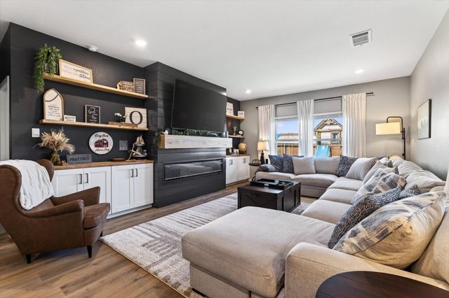 204 Boxwood Drive, Royse City, TX 75189